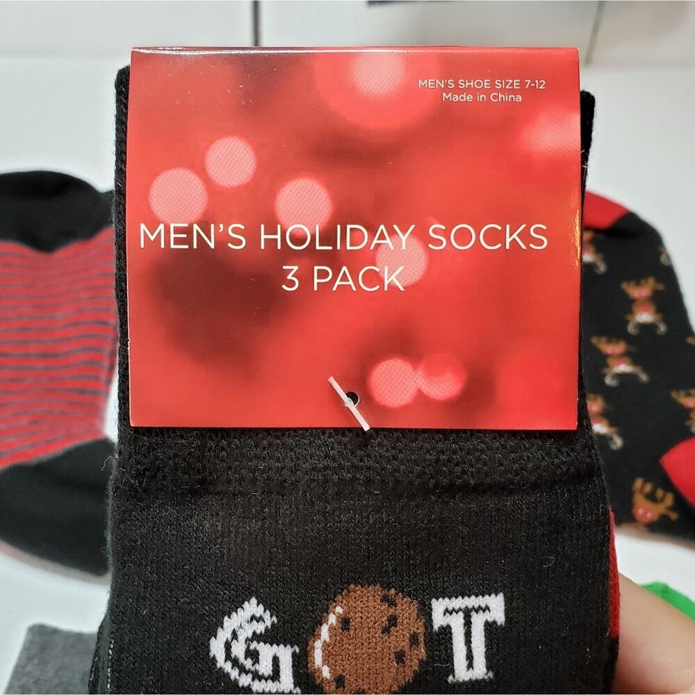 Kohl's Holiday Christmas Theme Crew Socks Six Pair Bundle - Picture 6 of 9